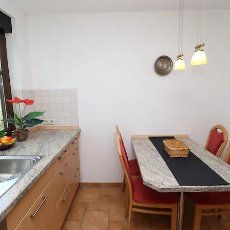 Stueckweg Schlehenhaus, App 02 *